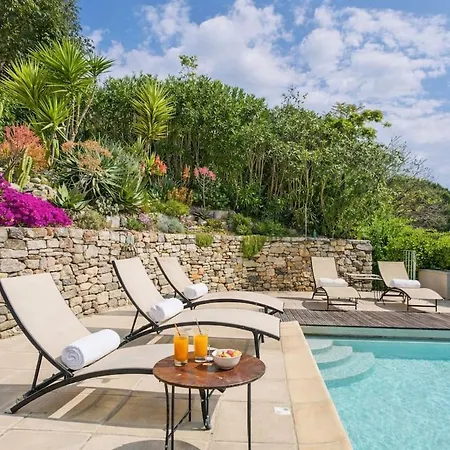 Janna - Sea View & Private Pool Villa
